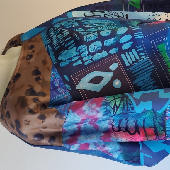 MISSLOOK Tops - MISSLOOK 4XL colourful tapestry patchwork collage style zip up top